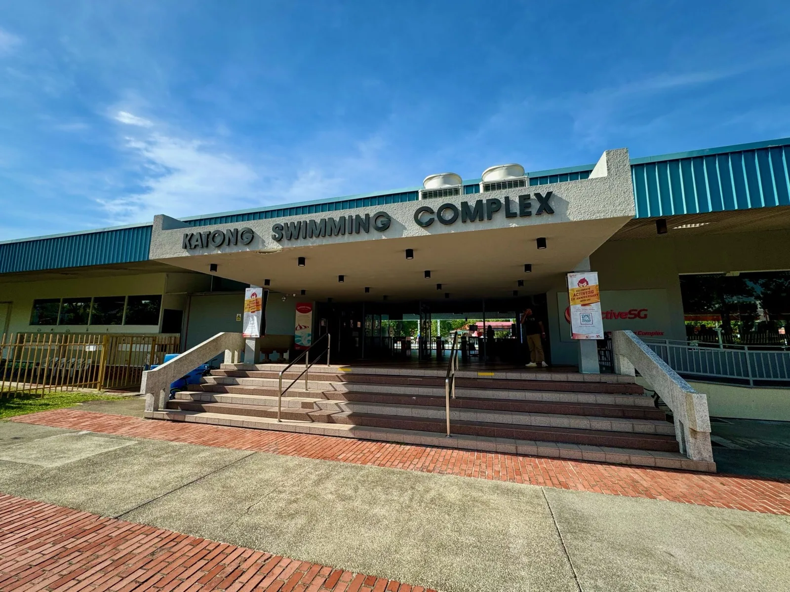 Katong Swimming Complex - 50m Pool, Hours & Lessons